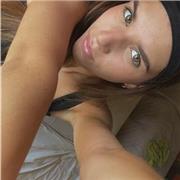 Studentessa di ingegneria civile impartisce ripetizioni di matematica per studenti di medie